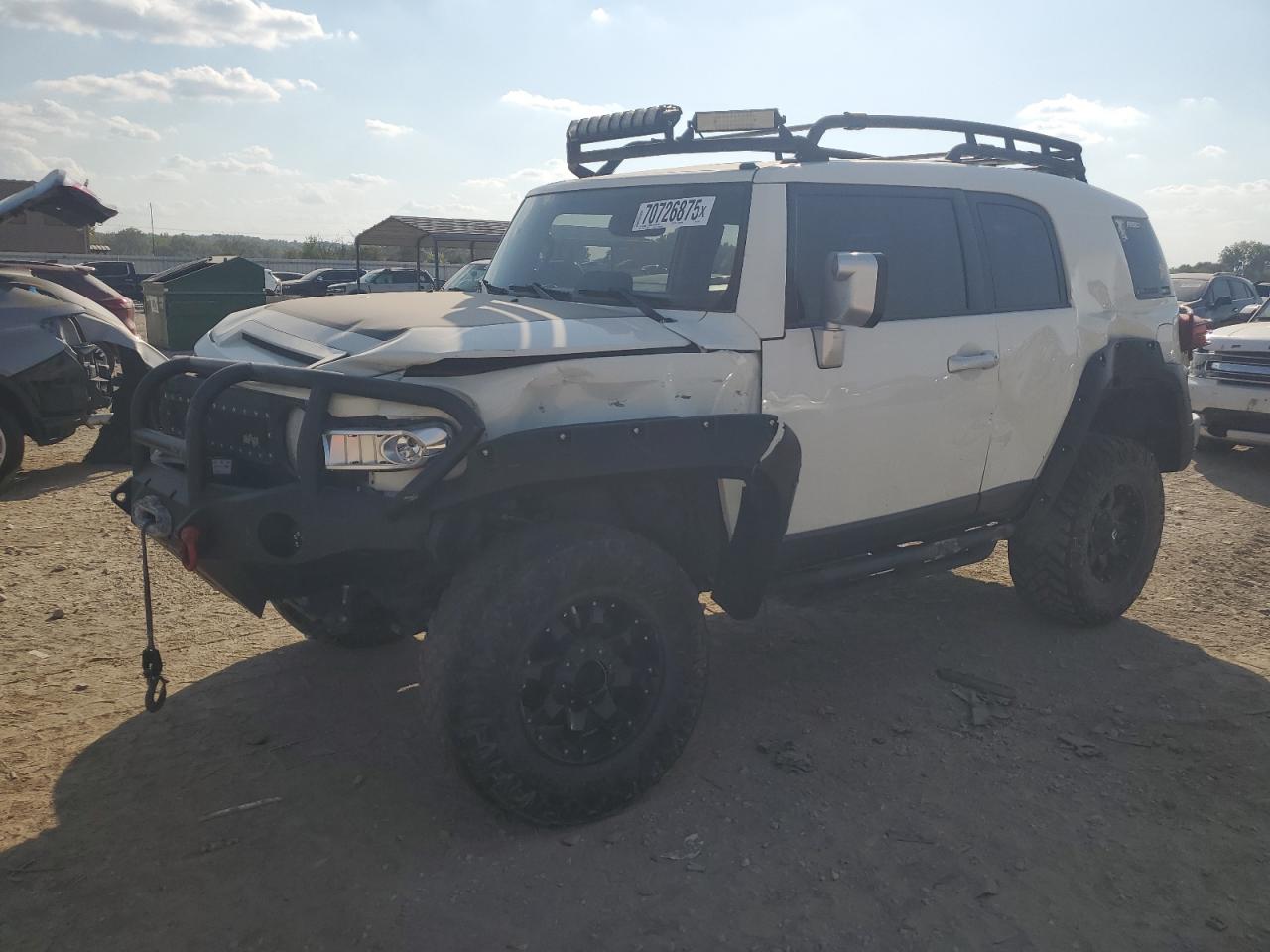2014 Toyota FJ Cruiser, VIN JTEBU4BF4EK207407 — Front end