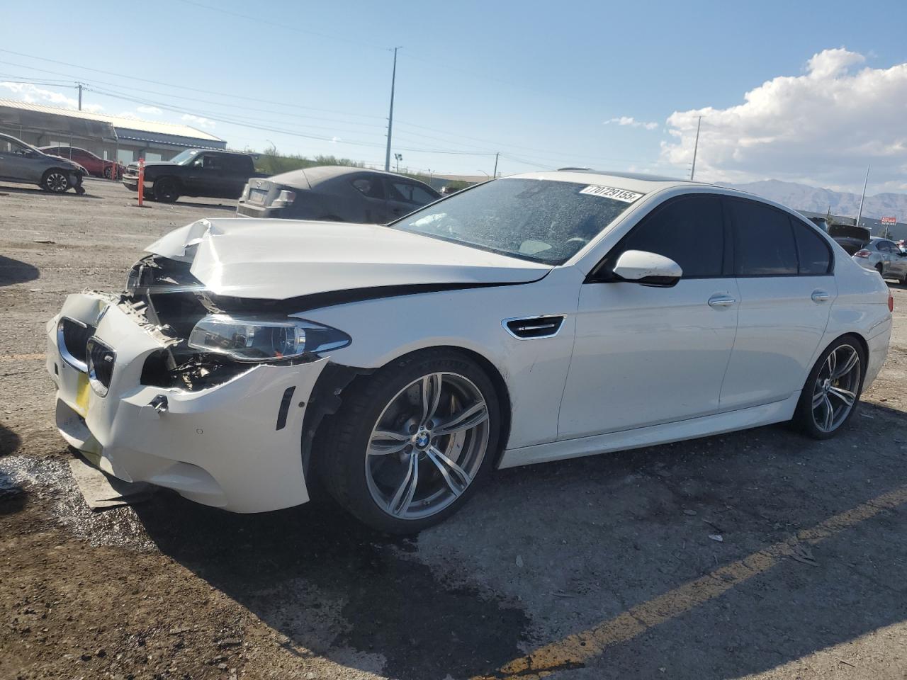 2015 BMW M5, VIN WBSFV9C51FD594650 — Перед