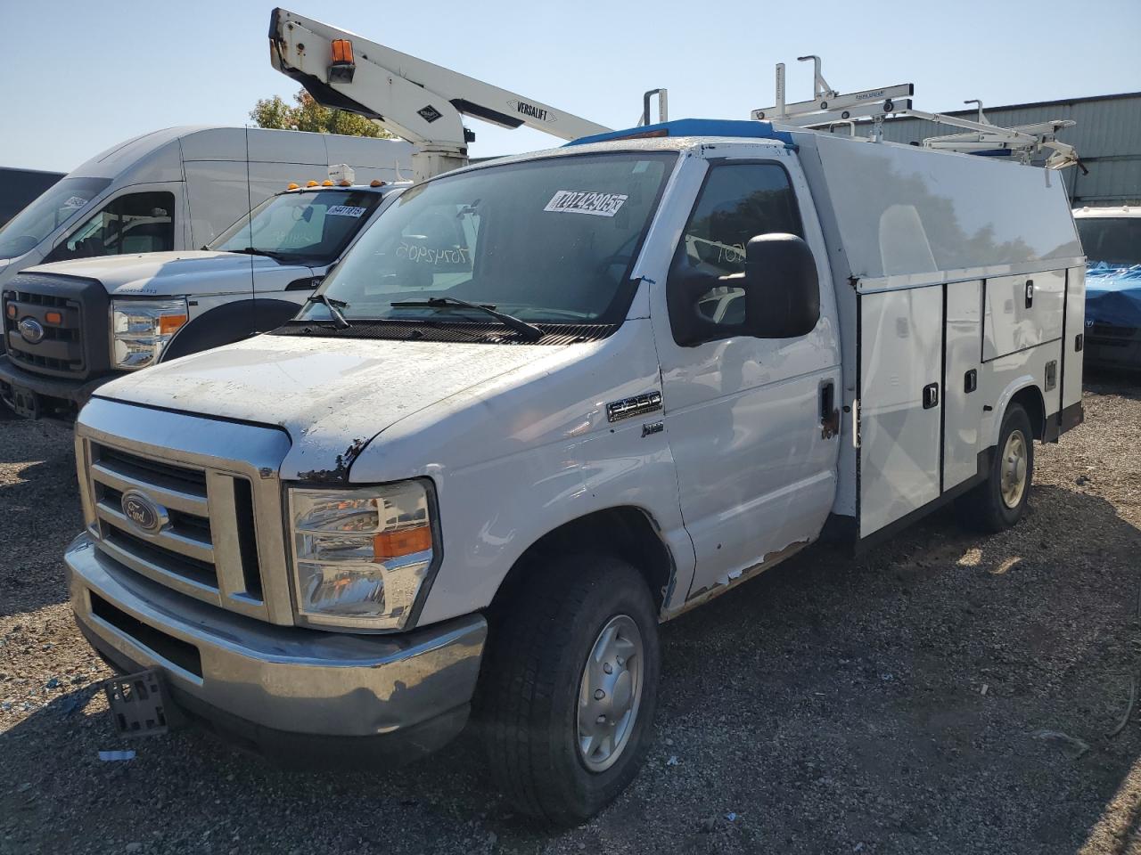2016 Ford Econoline Commercial, VIN 1FDWE3FL5GDC28346 — Front end