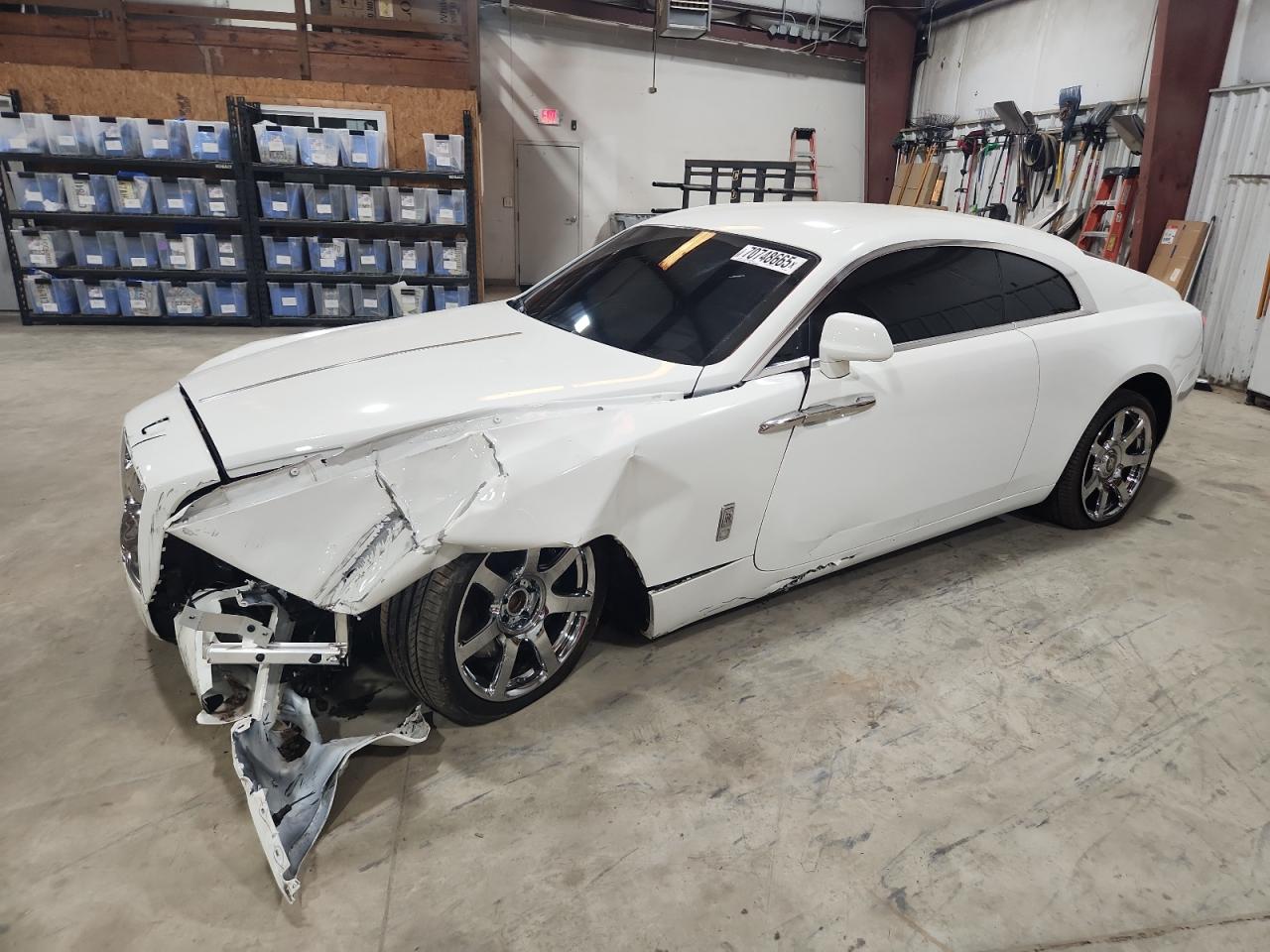2016 Rolls-Royce Wraith, VIN SCA665C59GUX86002 — Front end
