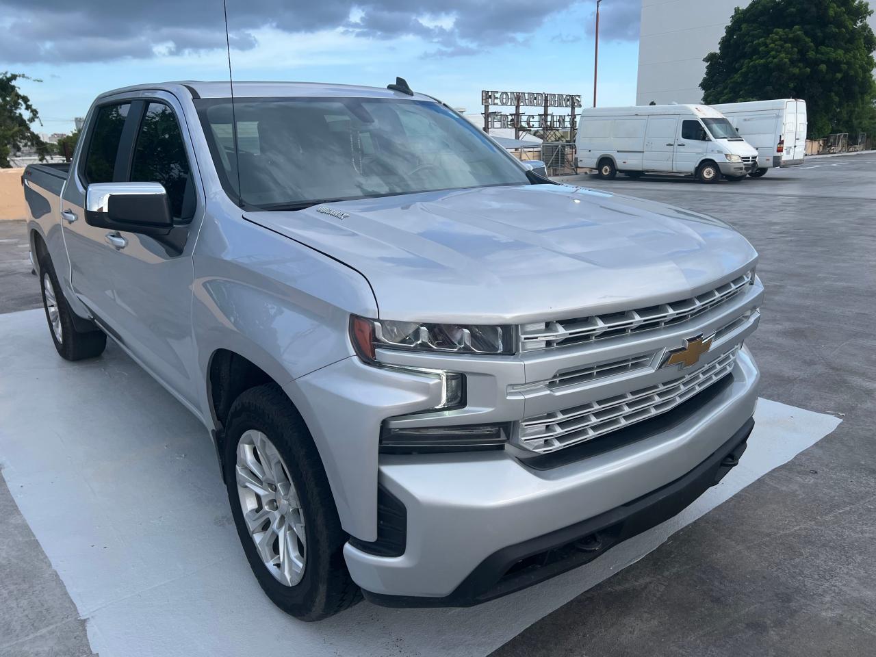 2021 Chevrolet Silverado 1500 LT, VIN 3GCUYDET2MG212792 — Frame damage