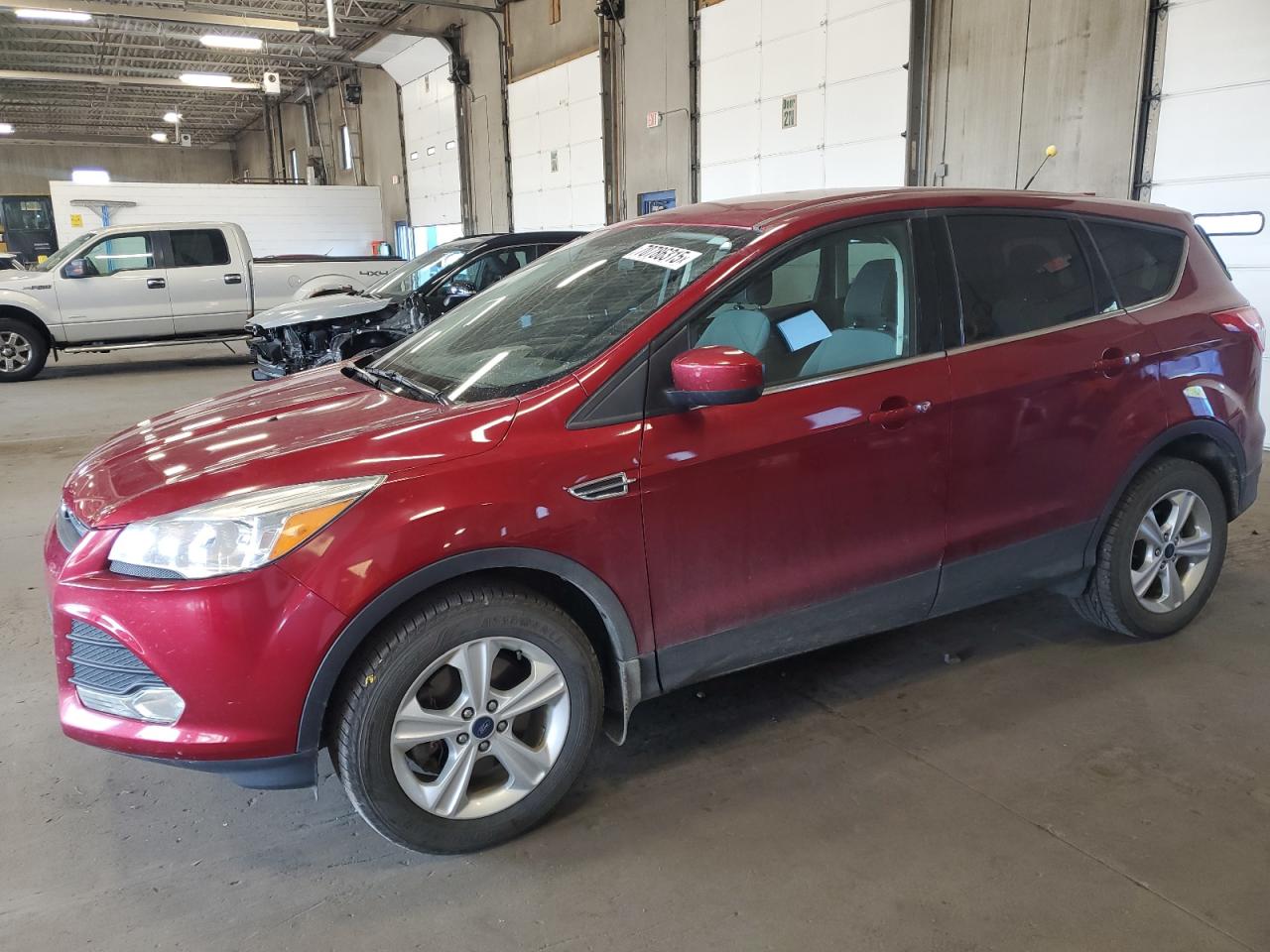 2015 Ford Escape SE, VIN 1FMCU9G9XFUB62483 — Minor dents and scratches