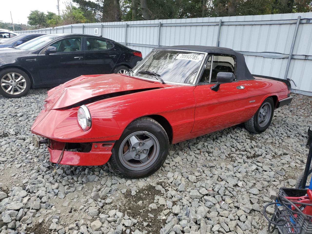 1986 Alfa Romeo Spider Veloce, VIN ZARBA5412G1044047 — Front end
