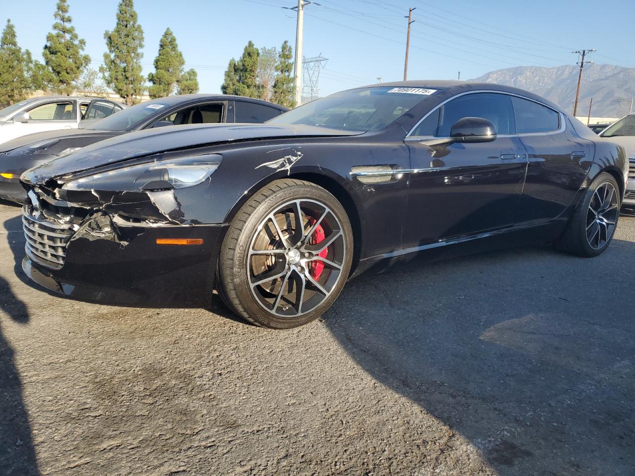 2014 Aston Martin Rapide, VIN SCFHDDBT5EGF04276 — Front end