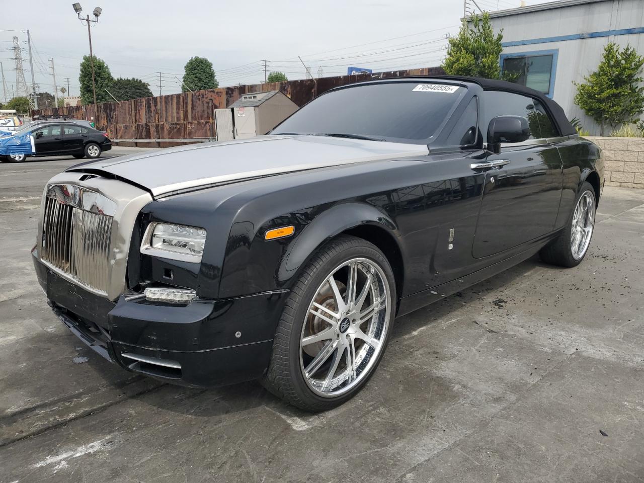 2016 Rolls-Royce Drophead Coupe, VIN SCA682D58GUX75371 — Перед
