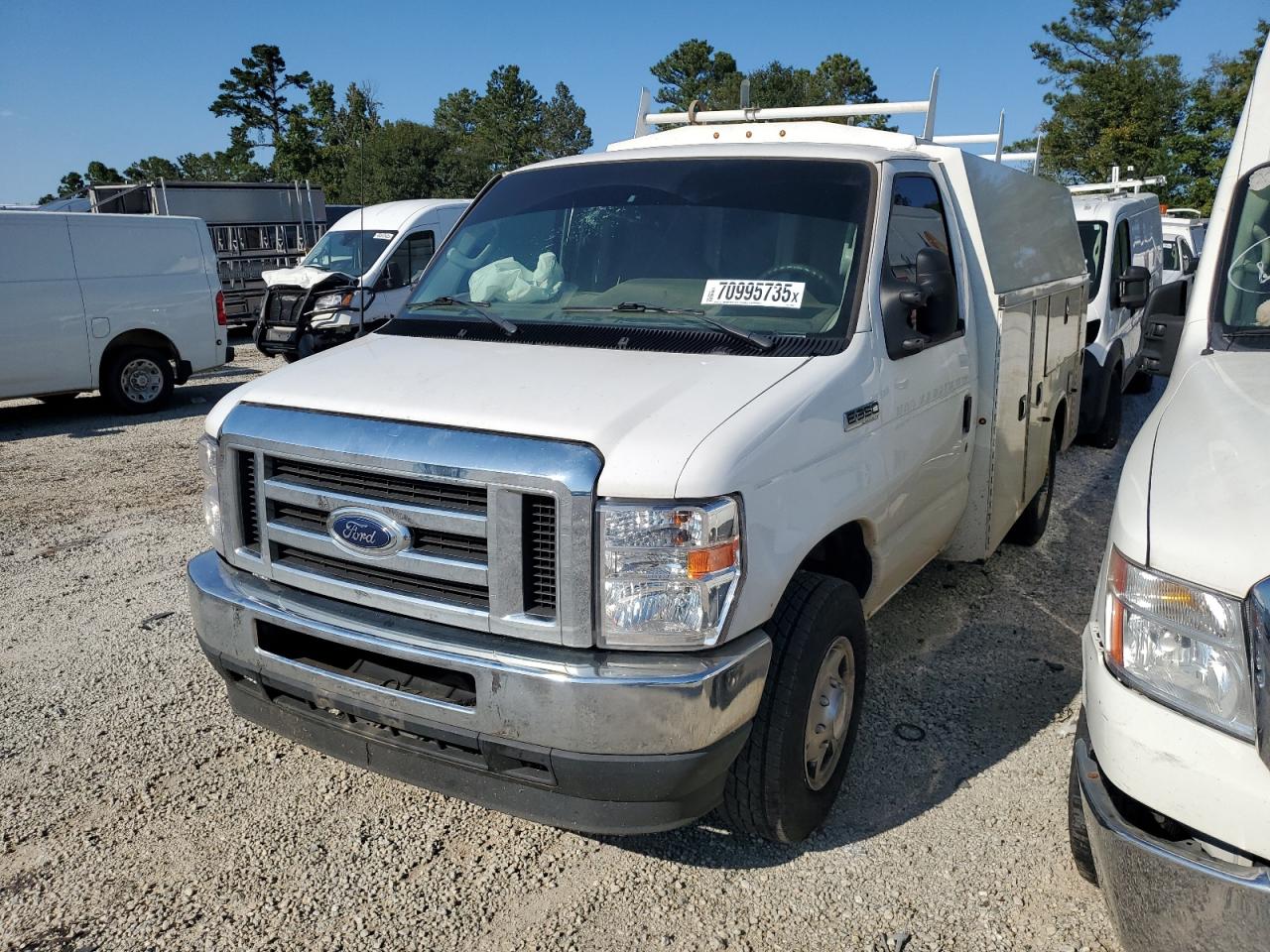 2023 Ford E-Series Commercial, VIN 1FDWE3FN7PDD25288 — Side