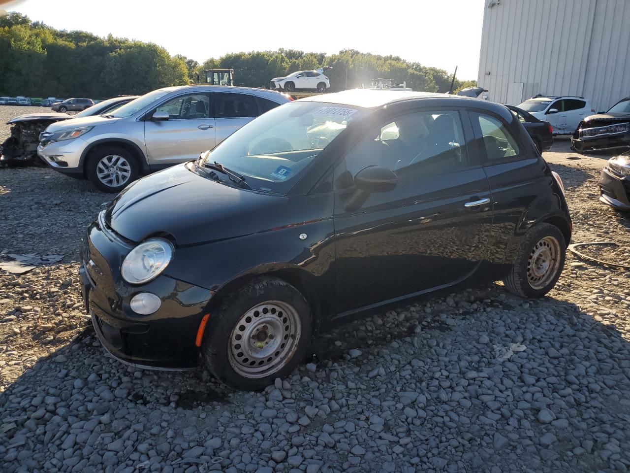 2013 FIAT 500 Pop, VIN 3C3CFFAR9DT749095 — Front end