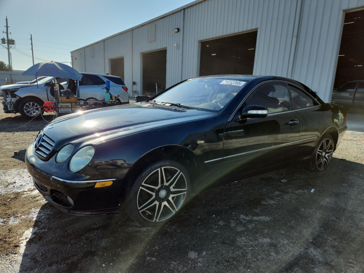2005 Mercedes-Benz CL 500, VIN WDBPJ75J85A045273 — Side