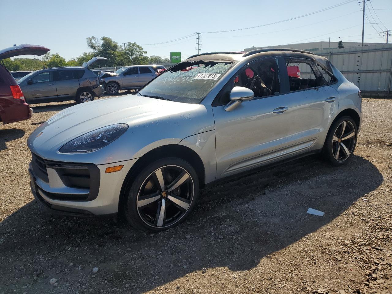 2022 Porsche Macan, VIN WP1AA2A56NLB11888 — Пожар в салоне