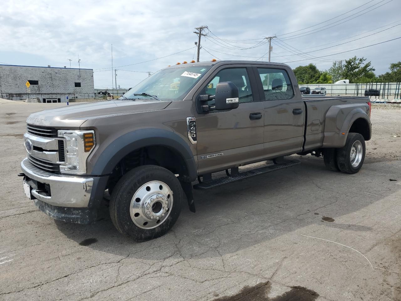 2019 Ford F-450 XL, VIN 1FT8W4DT8KEG69037 — Minor dents and scratches
