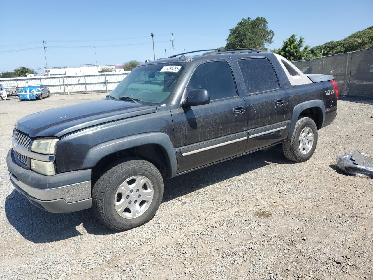 2005 Chevrolet Avalanche Z71, VIN 3GNEK12Z65G169483 — Front end