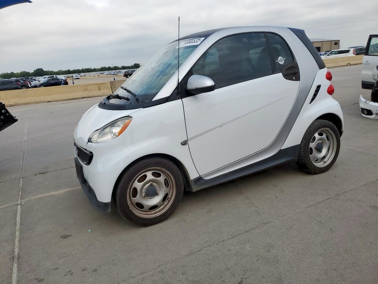2014 Smart fortwo Pure, VIN WMEEJ3BA7EK775662 — Механическое
