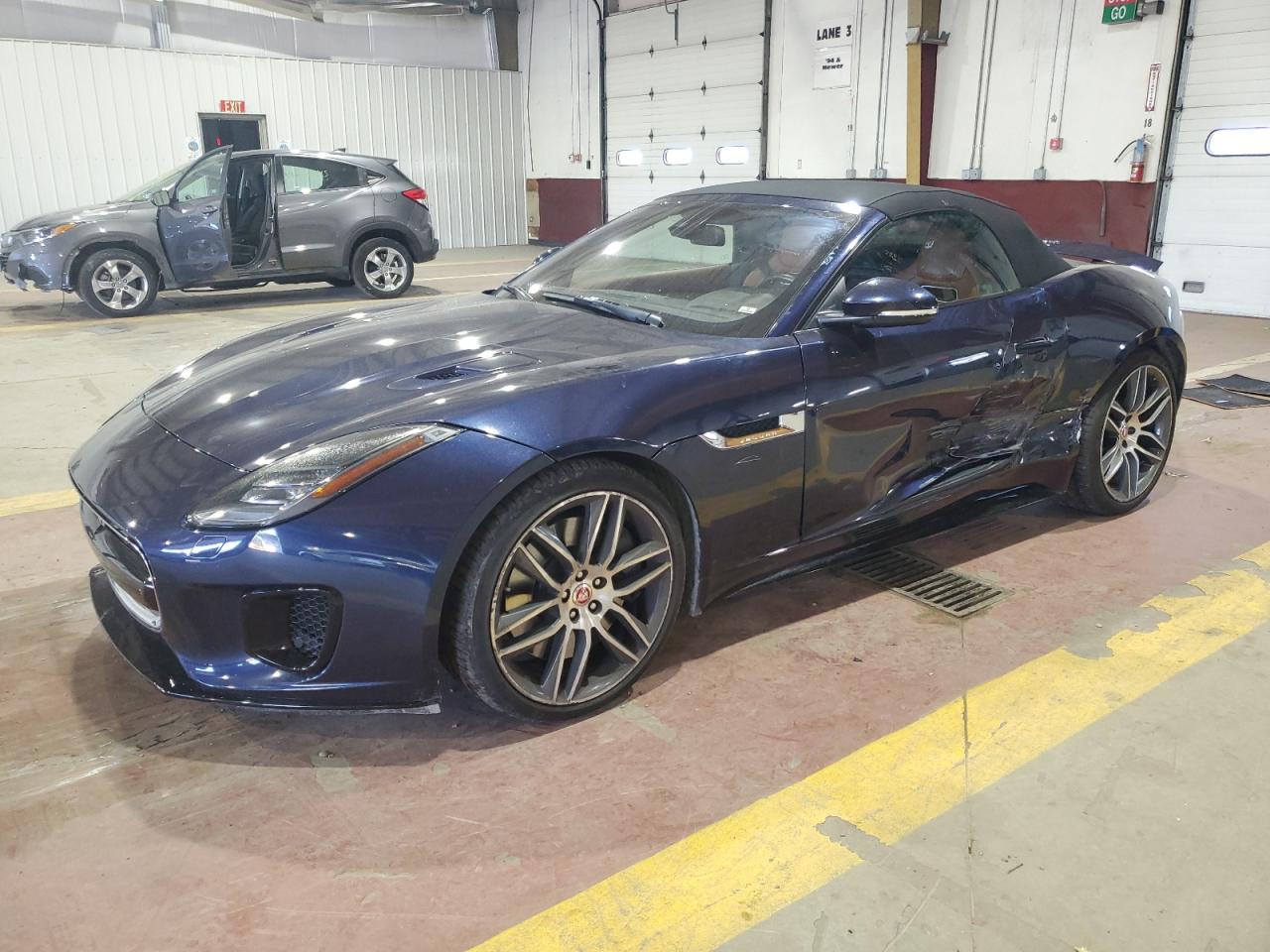 2018 Jaguar F-Type, VIN SAJD85FVXJCK49031 — Фото с аукциона