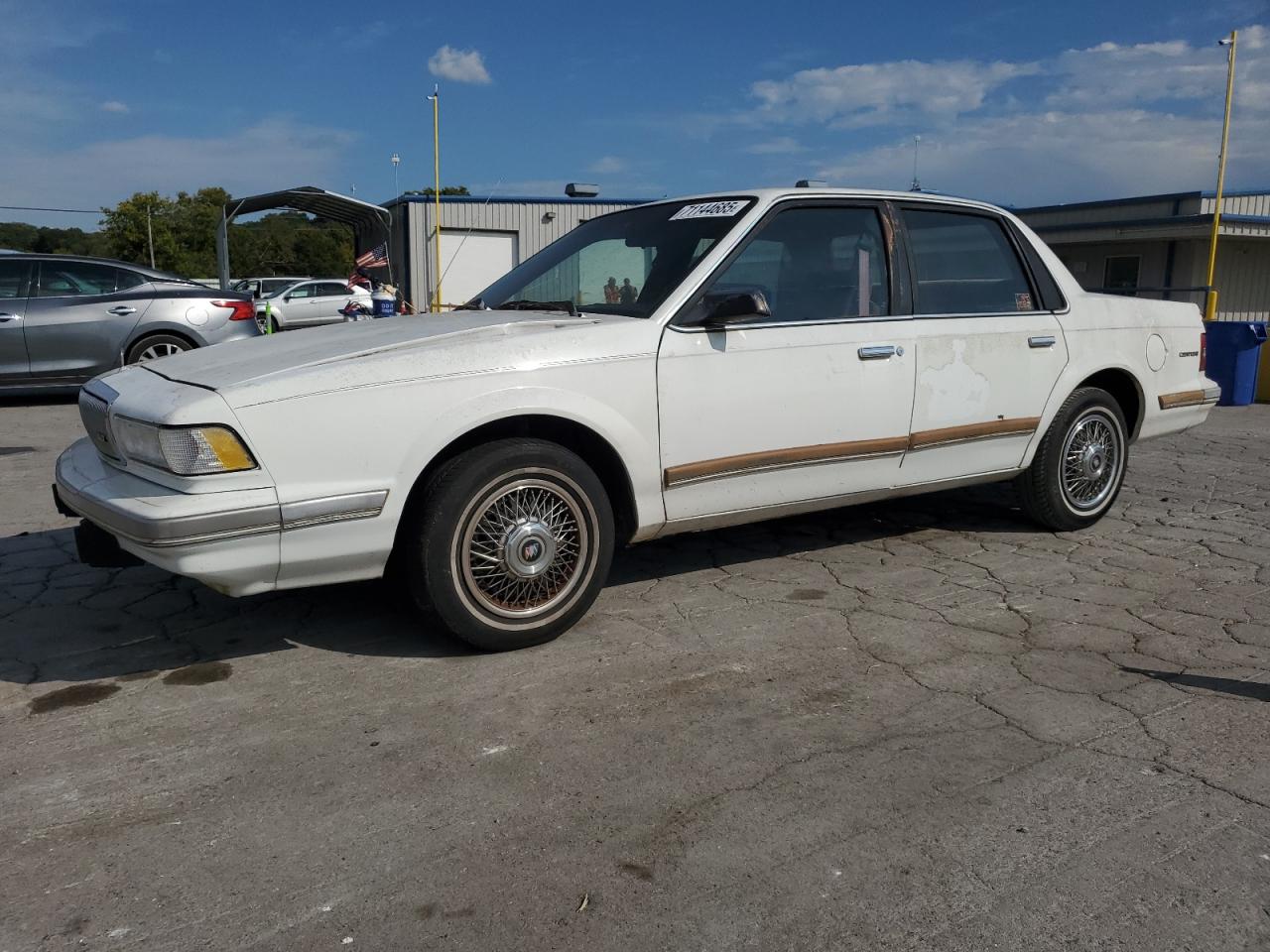 1995 Buick Century Limited SL, VIN 1G4AG55M7S6419211 — Minor dents and scratches
