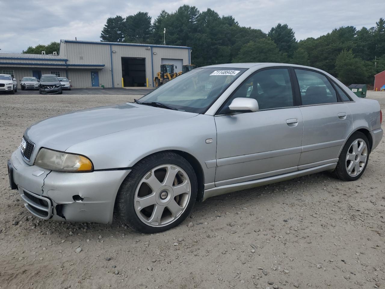 2001 Audi S4, VIN WAURD68D41A005698 — Перед