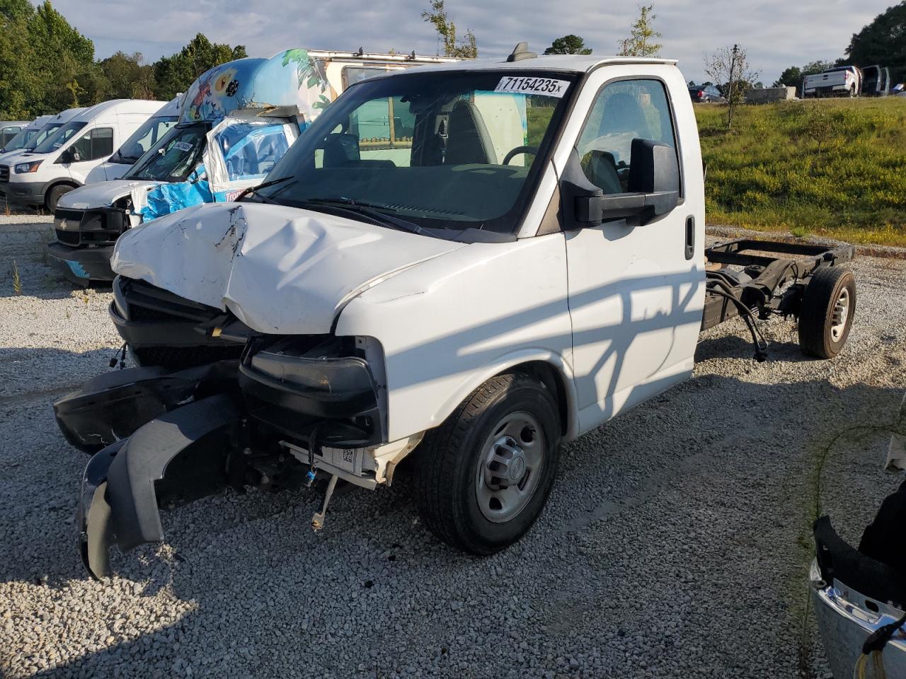 2019 Chevrolet Express Commercial, VIN 1HA0GSFG2KN010705 — Front end
