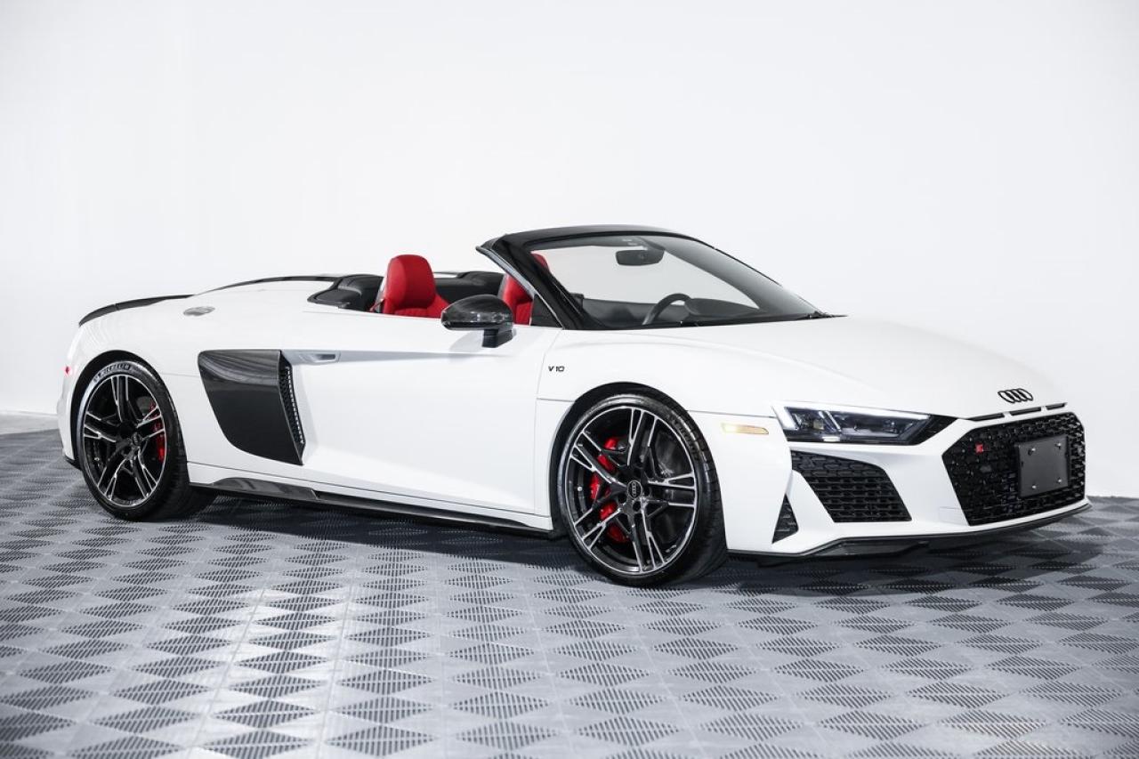 2023 Audi R8 Spyder performance, VIN WUA4BCFX7P7900XXX — Мелкие вмятины и царапины