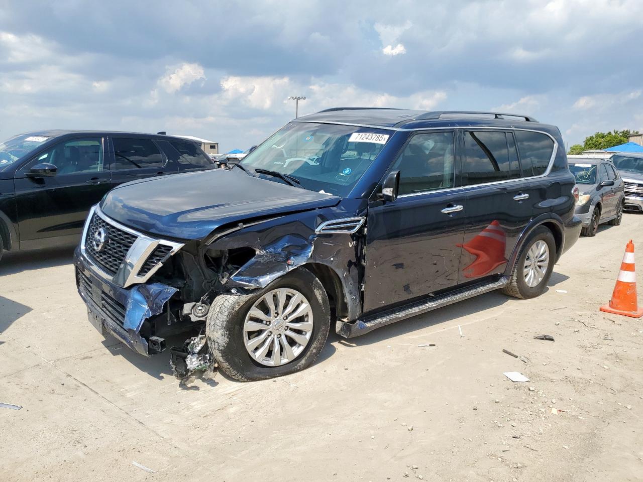 2018 Nissan Armada SV, VIN JN8AY2NC6J9552437 — Front end