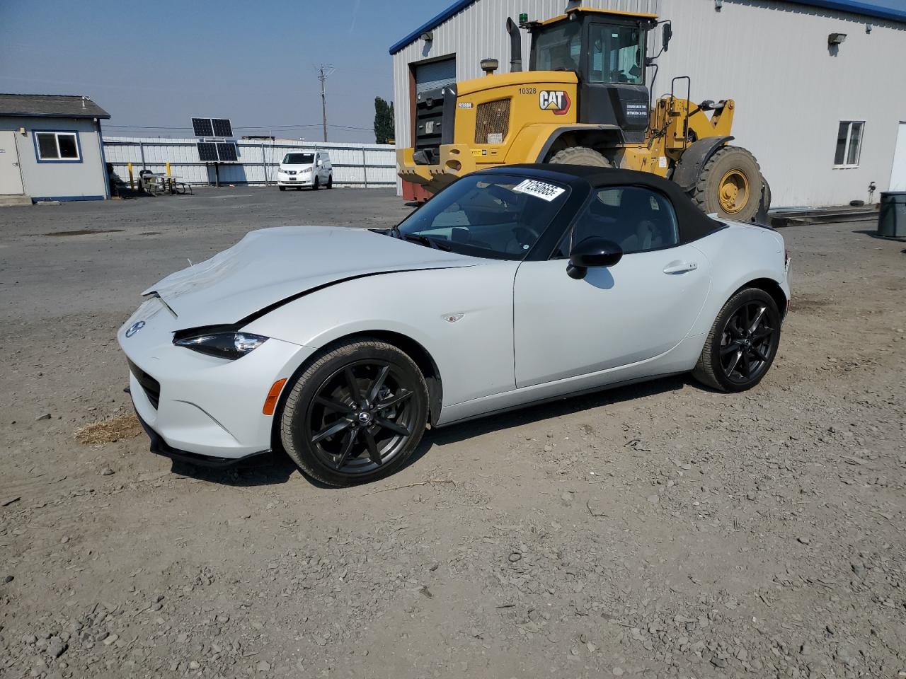 2016 Mazda MX-5 Miata Club, VIN JM1NDAC75G0111601 — Front end