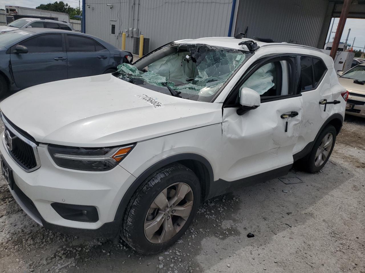 2022 Volvo XC40 Momentum, VIN YV4AC2HKXN2769773 — Опрокидывание