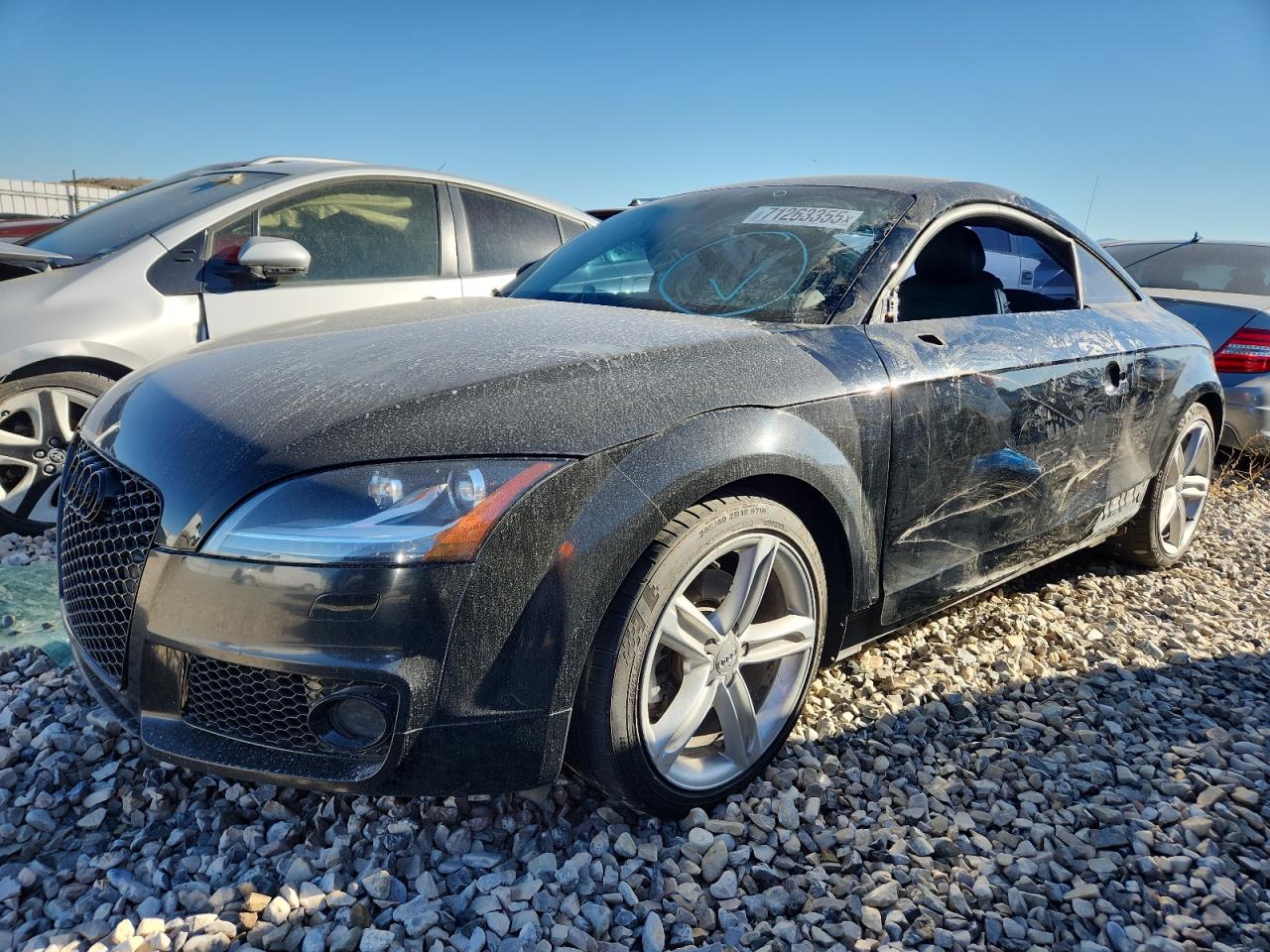 2011 Audi TT Premium Plus, VIN TRUBFAFK4B1023497 — Бок