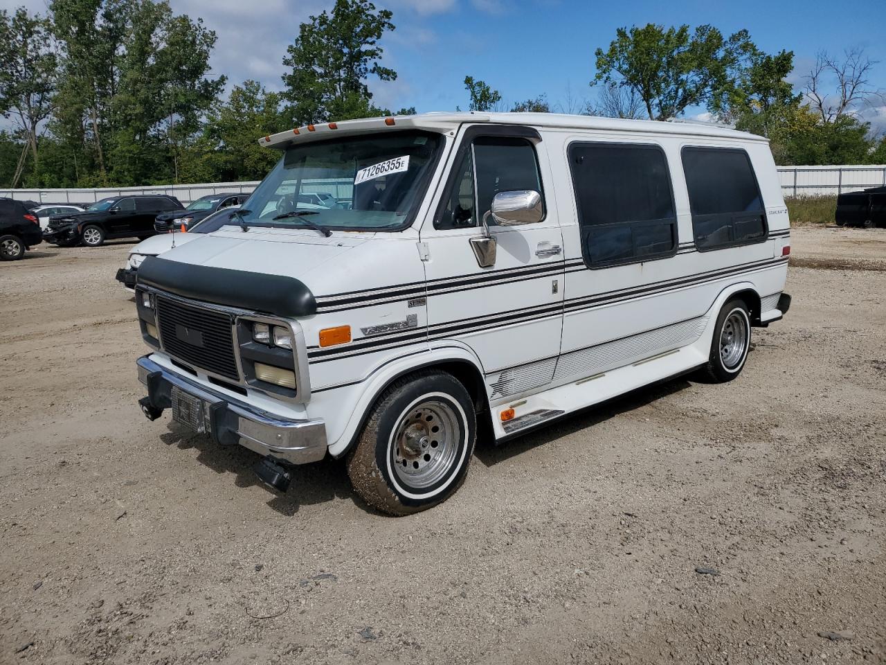 1992 GMC Vandura, VIN 1GDEG25K8N7510565 — Roof