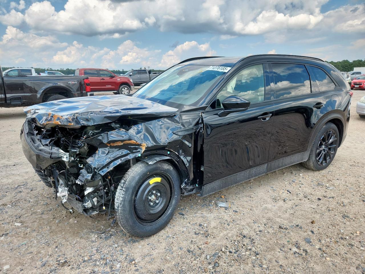 2025 Mazda CX-70 3.3 Turbo Premium Package, VIN JM3KJDHD4S1115855 — Front end