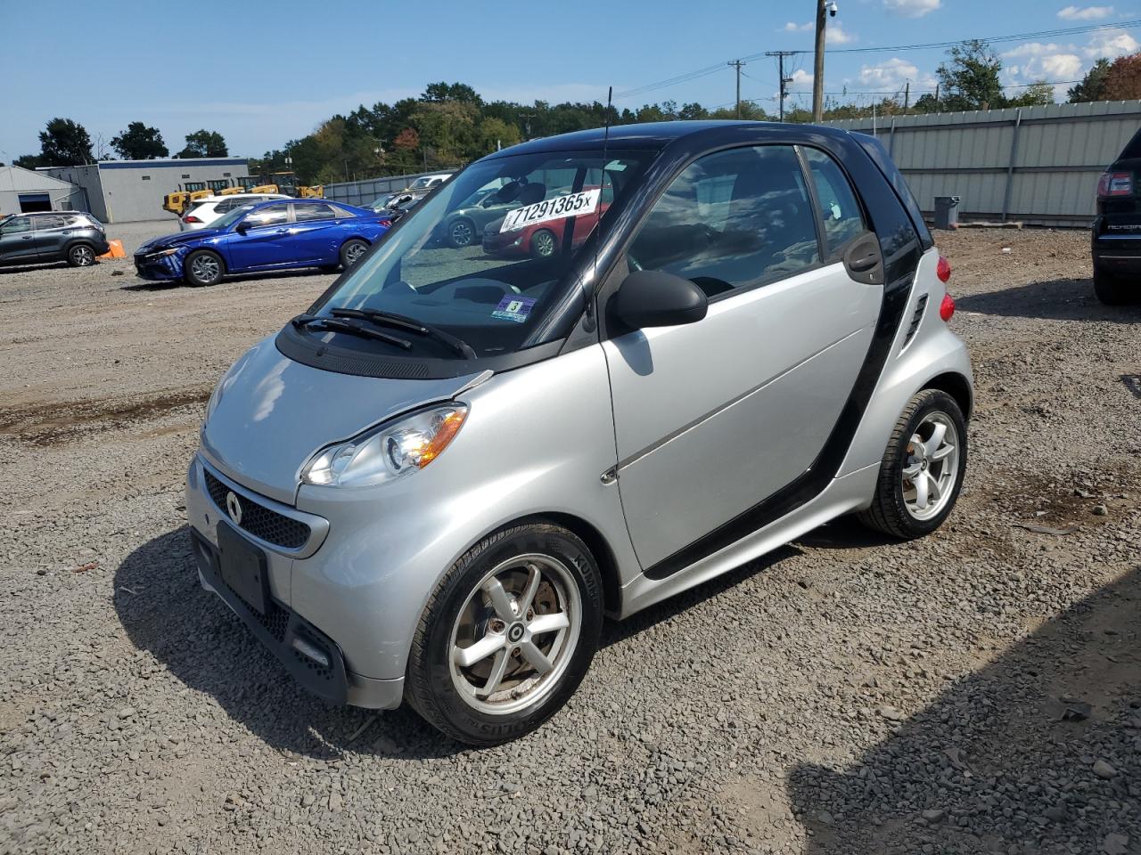 2015 Smart fortwo Passion, VIN WMEEJ3BAXFK811734 — Перед