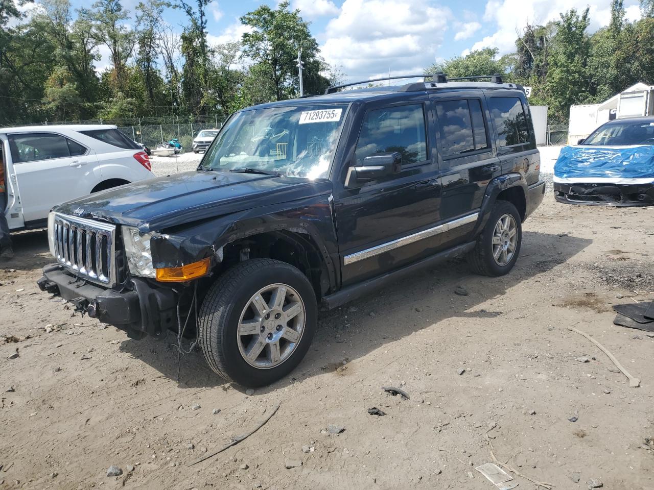 2010 Jeep Commander Limited, VIN 1J4RG5GT9AC158332 — Front end