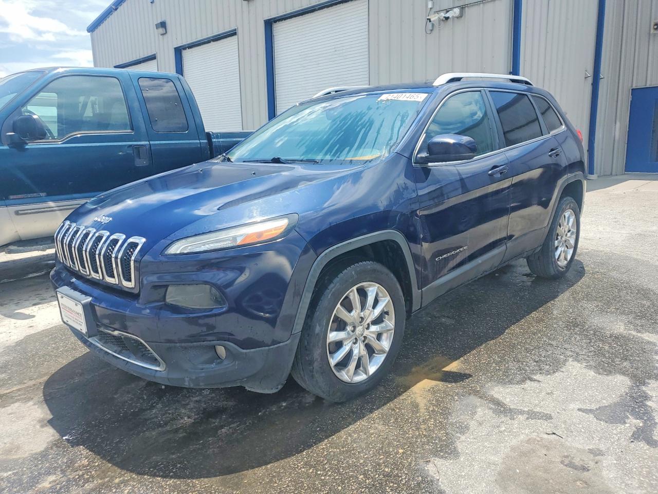 2015 Jeep Cherokee Limited, VIN 1C4PJMDB2FW763142 — Normal wear
