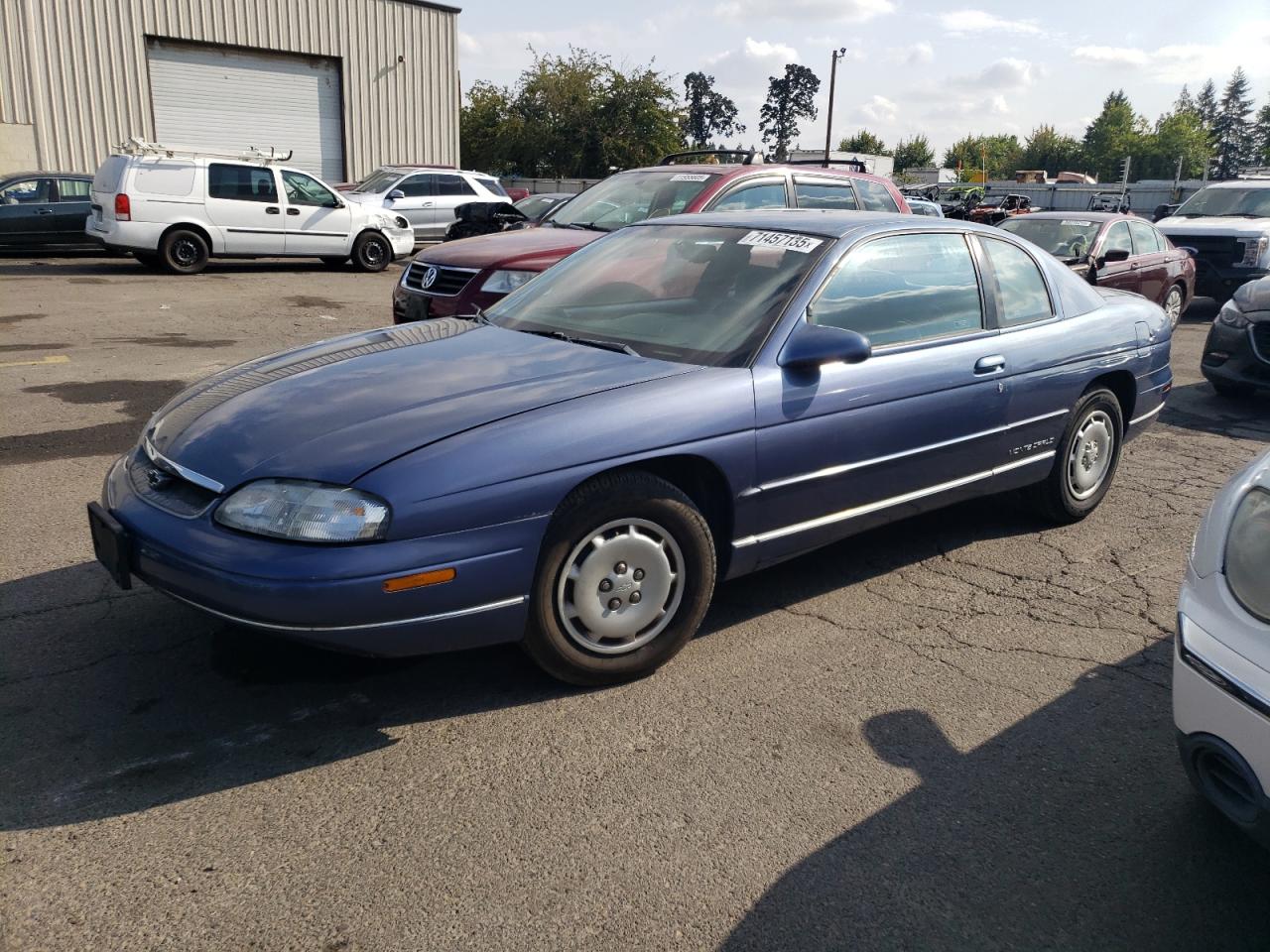 1998 Chevrolet Monte Carlo LS, VIN 2G1WW12MXW9300117 — Normal wear