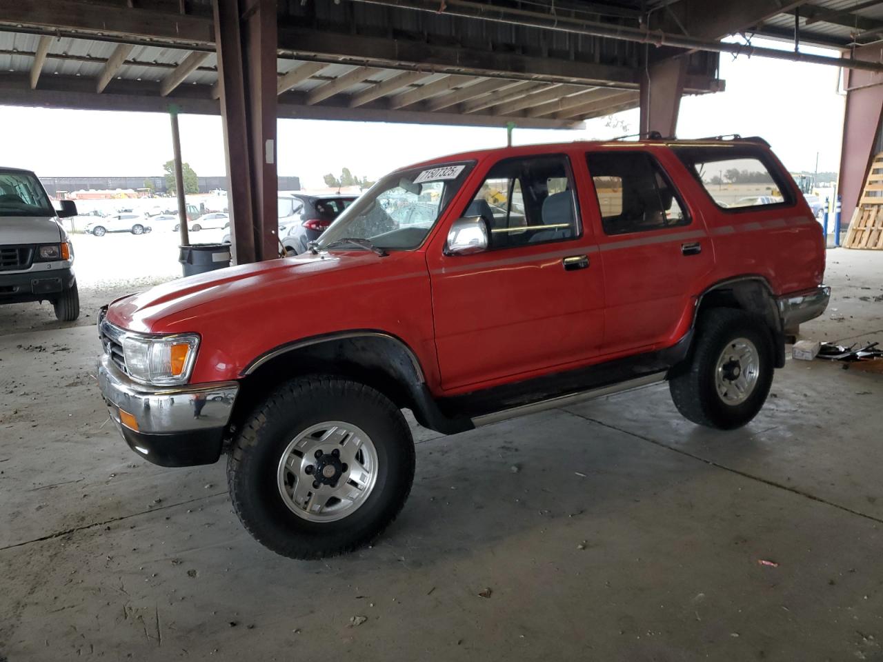 1992 Toyota 4Runner, VIN JT3VN39W1N0092103 — Side