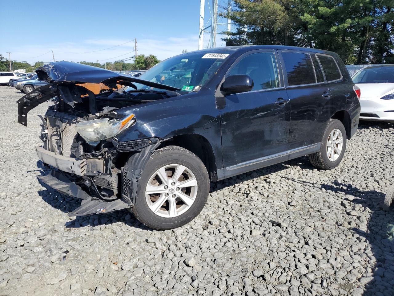 2013 Toyota Highlander, VIN 5TDBK3EH6DS207451 — Front end