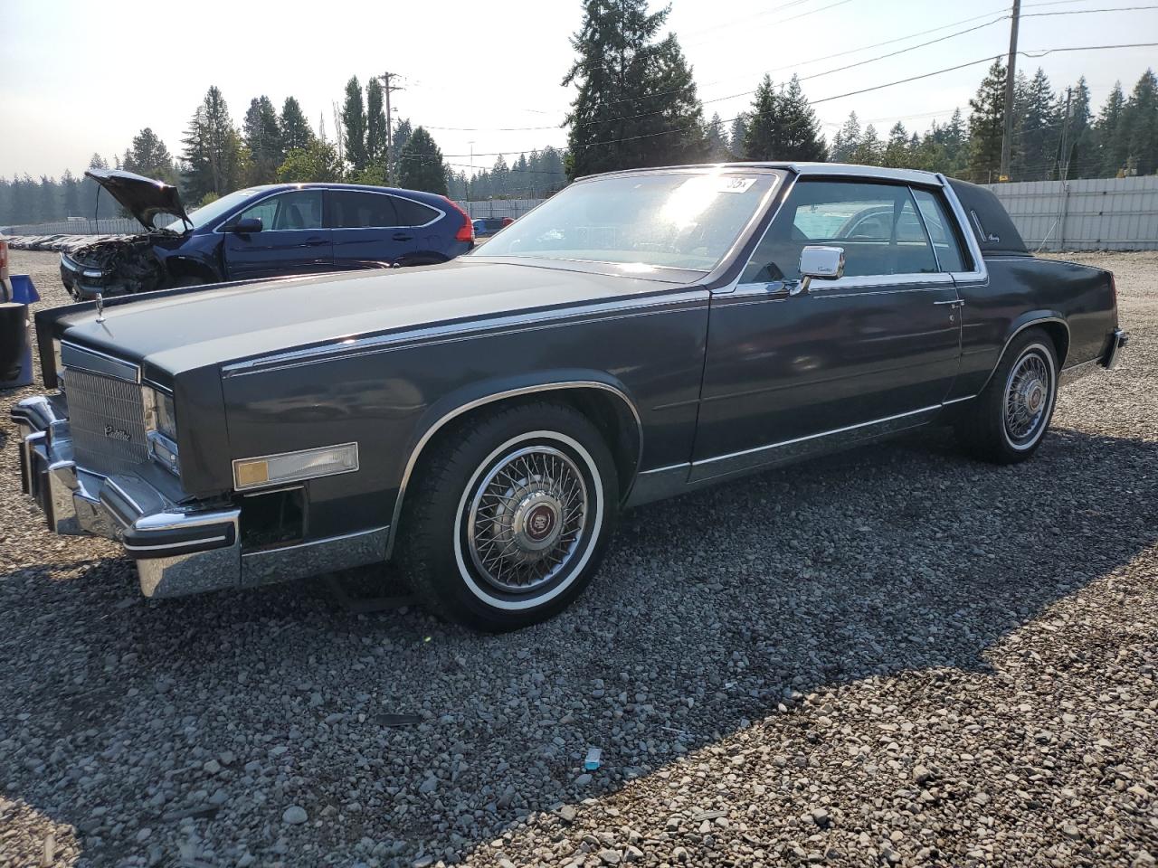 1985 Cadillac Eldorado, VIN 1G6EL5782FE650209 — Перед