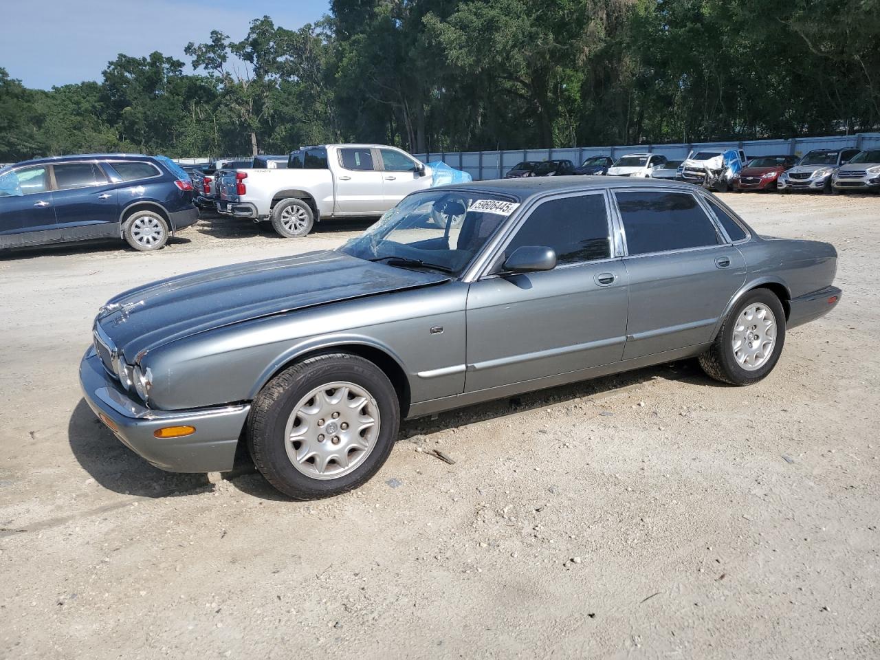 2003 Jaguar XJ 8, VIN SAJDA14C33LF57646 — Side