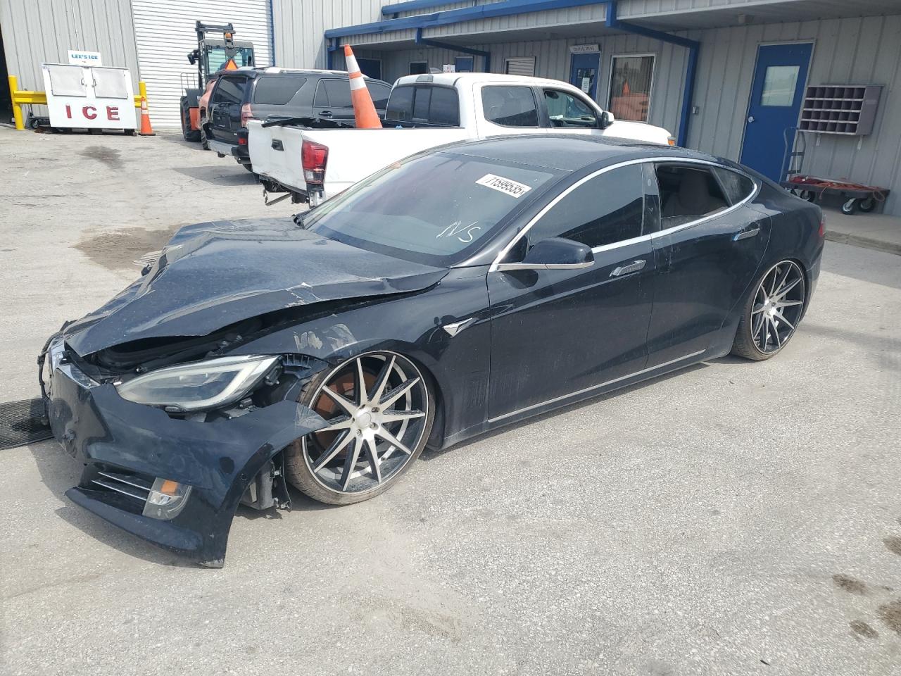 2017 Tesla Model S 100D, VIN 5YJSA1E2XHF194670 — All over