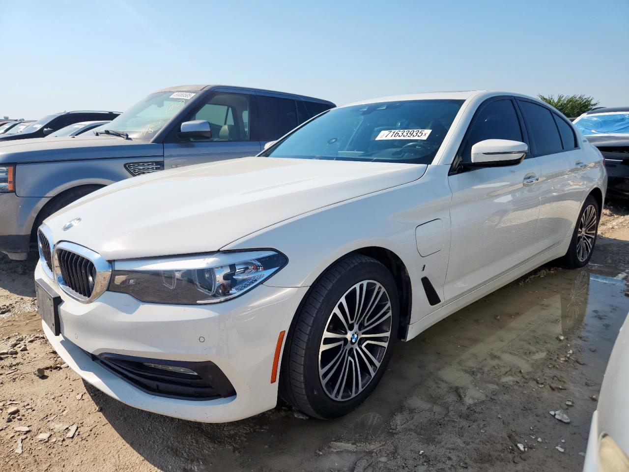 2018 BMW 5 Series 530e, VIN WBAJA9C56JB034234 — Normal wear