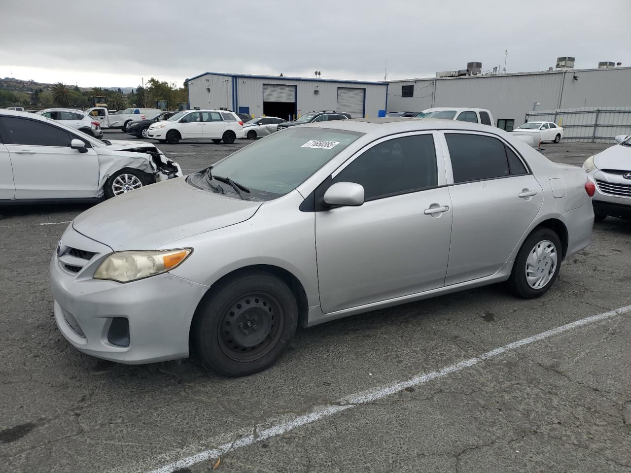 2011 Toyota Corolla L, VIN 2T1BU4EE1BC580716 — Фото с аукциона