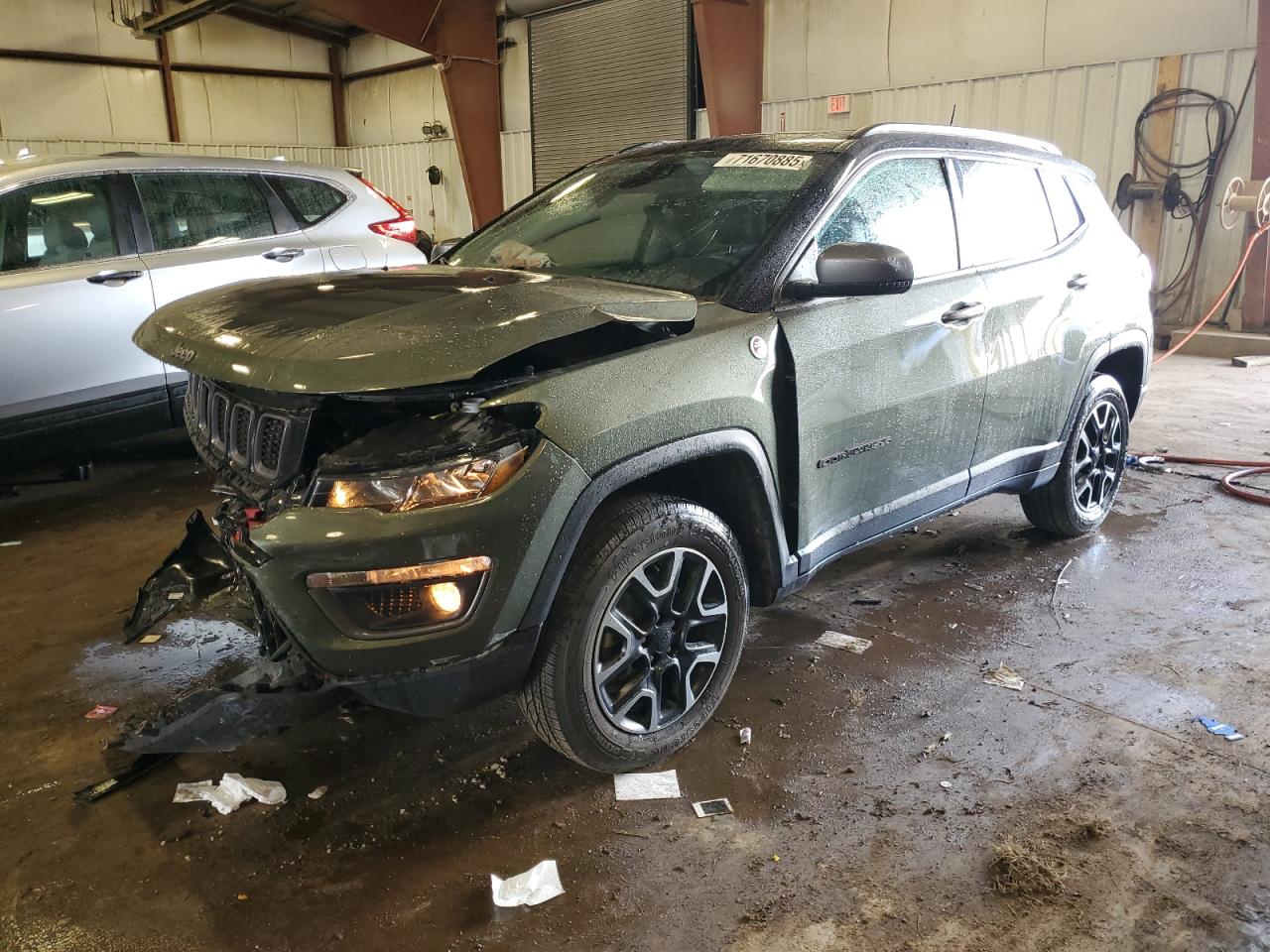 2019 Jeep Compass Trailhawk, VIN 3C4NJDDB2KT638035 — Перед