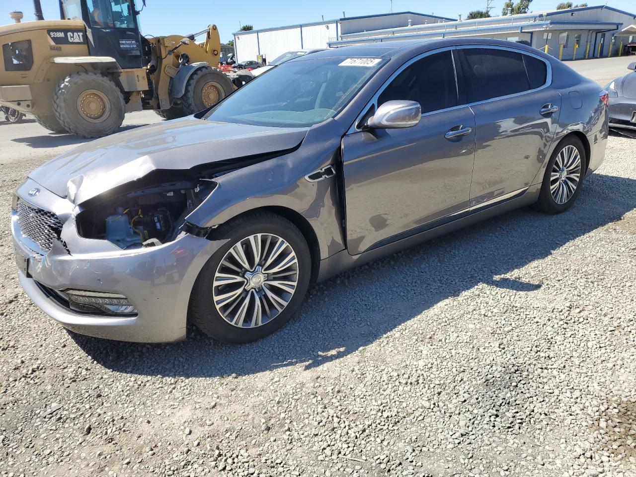 2017 Kia K900 Luxury, VIN KNALU4D30H6035057 — Front end