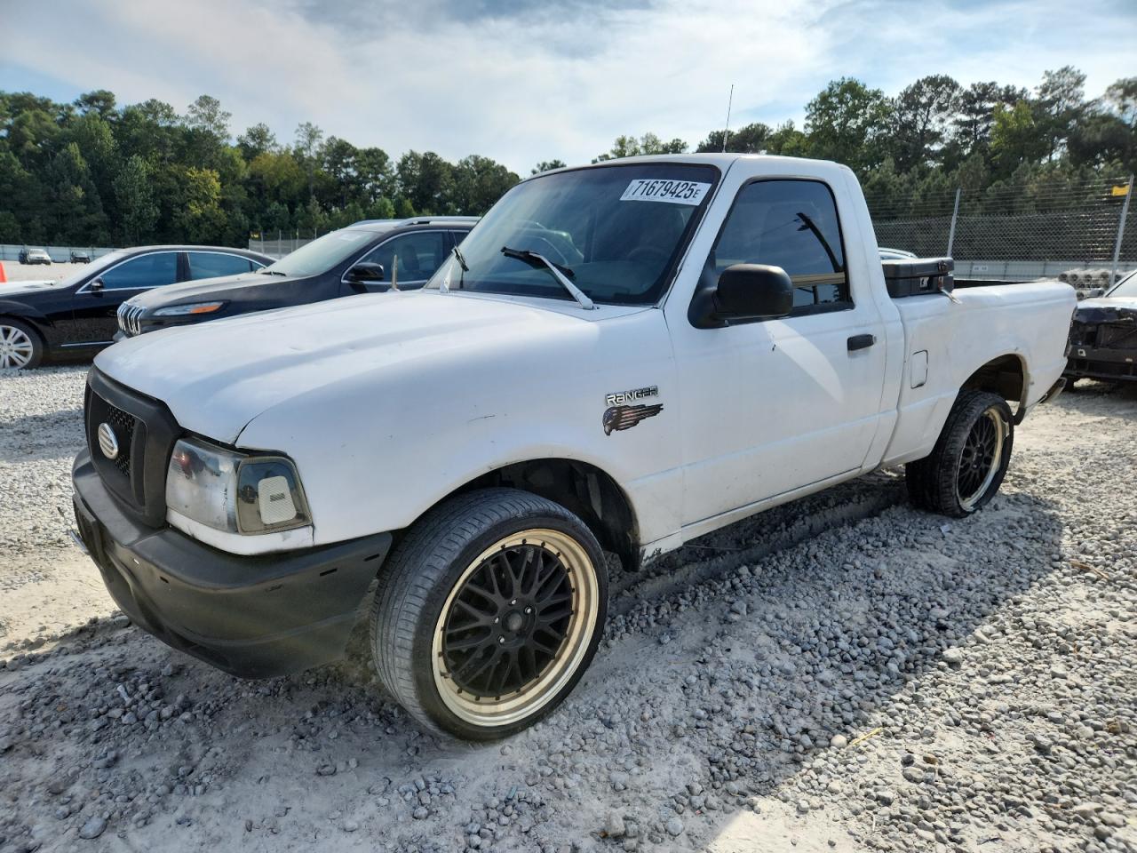 2005 Ford Ranger XL, VIN 1FTYR10UX5PA16626 — Бок