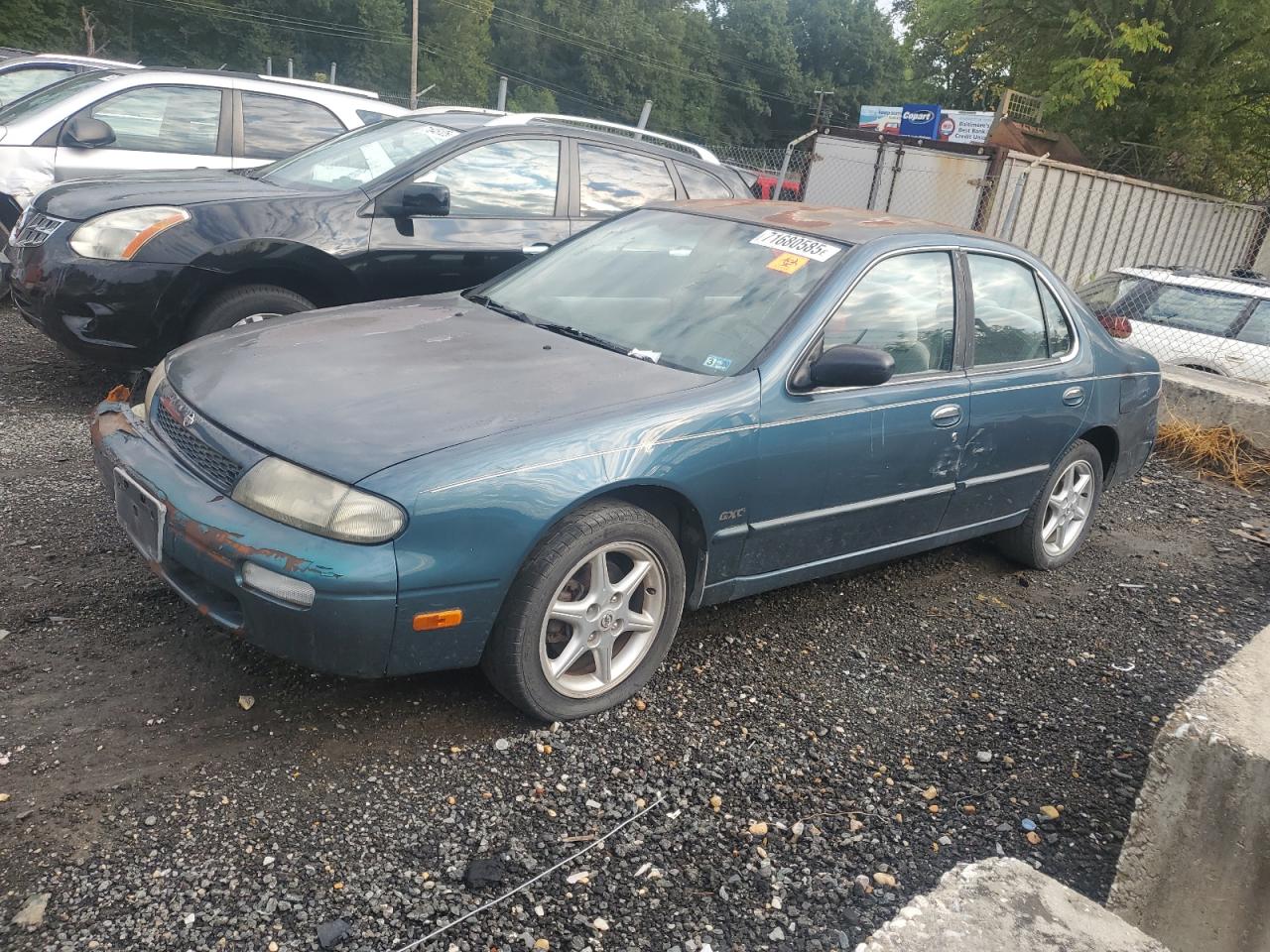 1994 Nissan Altima GLE, VIN 1N4BU31D7RC249137 — Front end