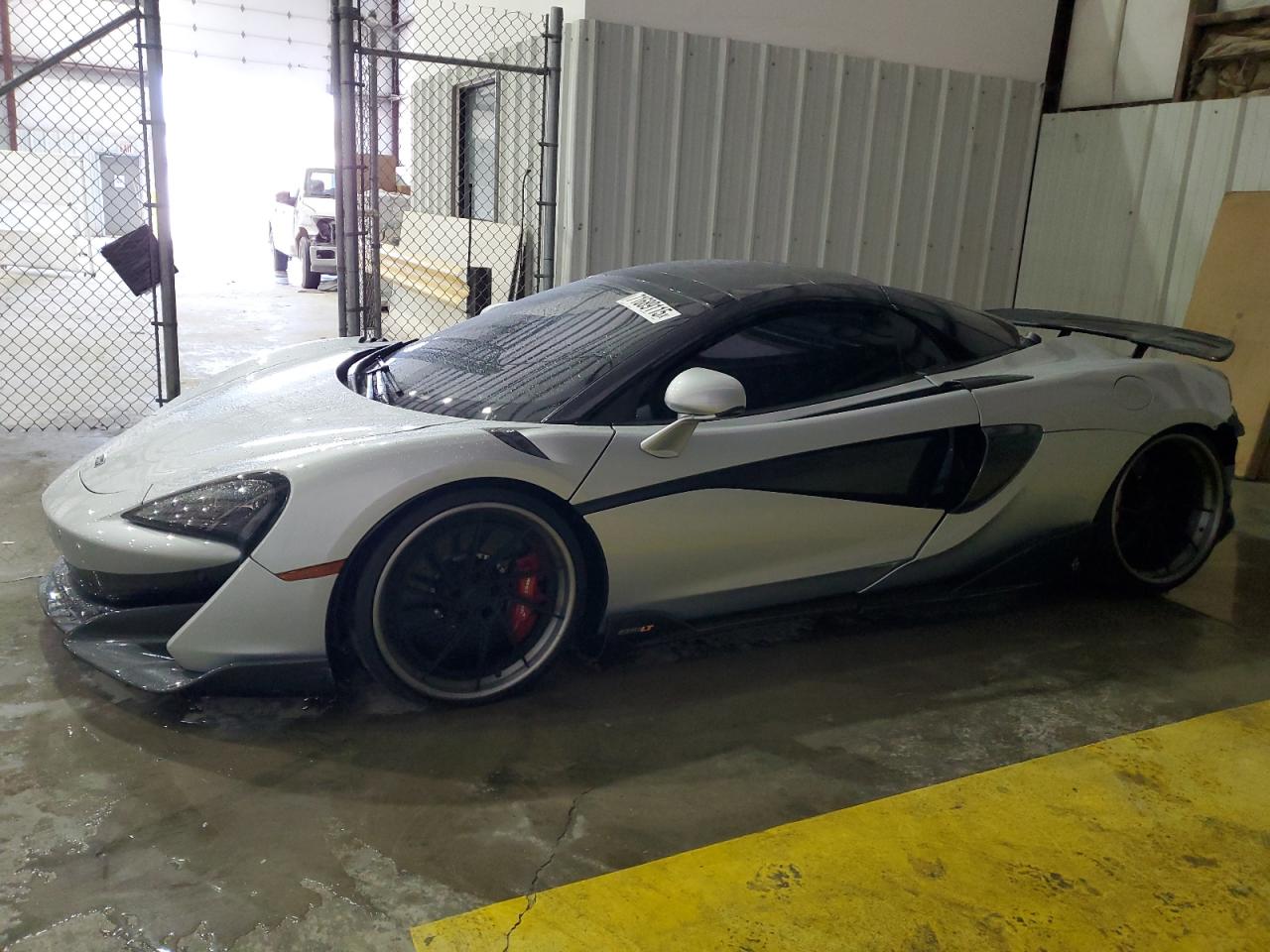 2020 McLaren 600LT, VIN SBM13SAAXLW008565 — Rear end