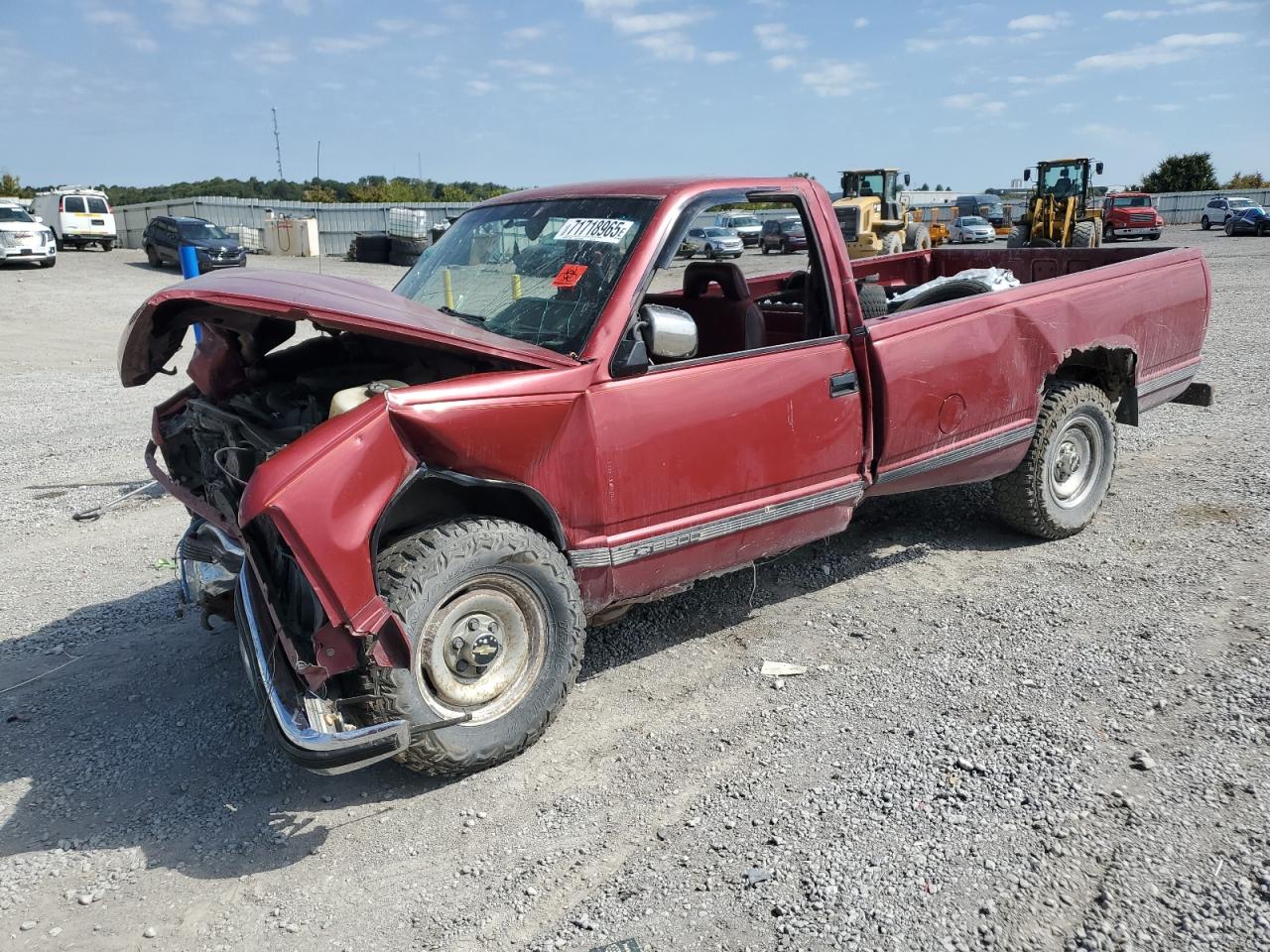 1992 Chevrolet Silverado 2500, VIN 1GCFC24K2NZ177449 — Front end