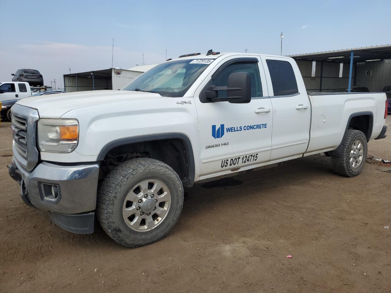 2015 GMC Sierra 3500, VIN 1GT222EG1FZ133634 — Front end
