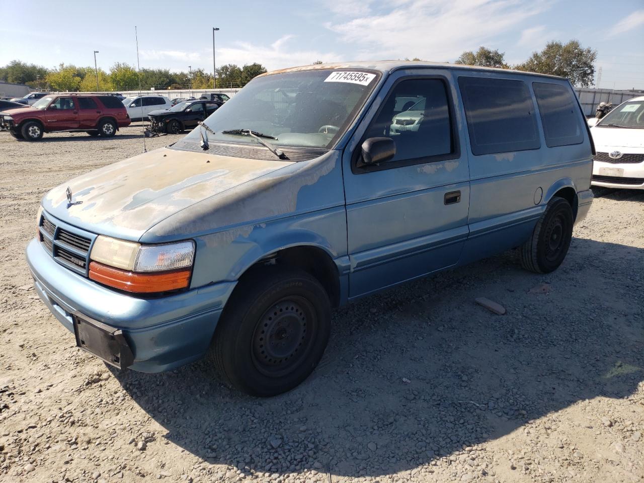 1995 Dodge Caravan, VIN 2B4GH4535SR353065 — Rear end