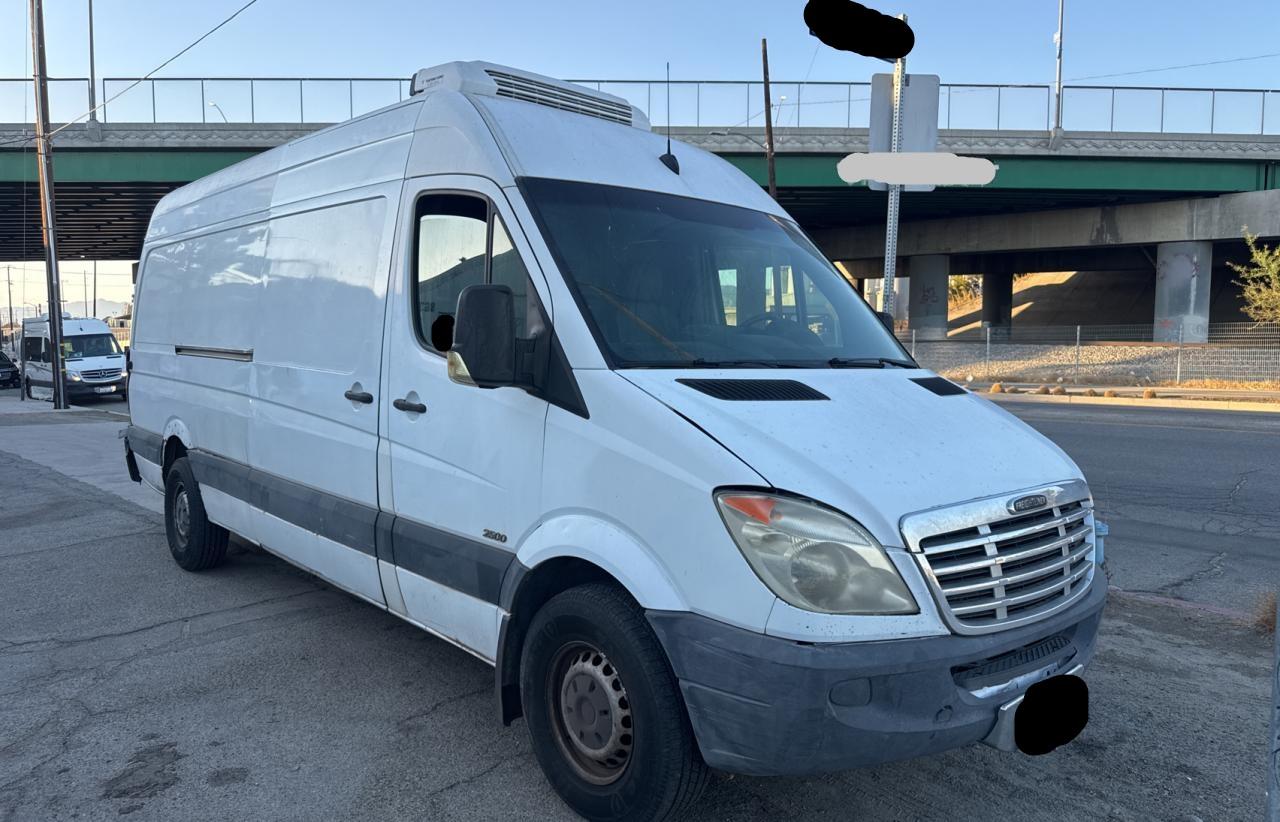 2007 Freightliner Sprinter, VIN WDYPE845X75193604 — Мелкие вмятины и царапины