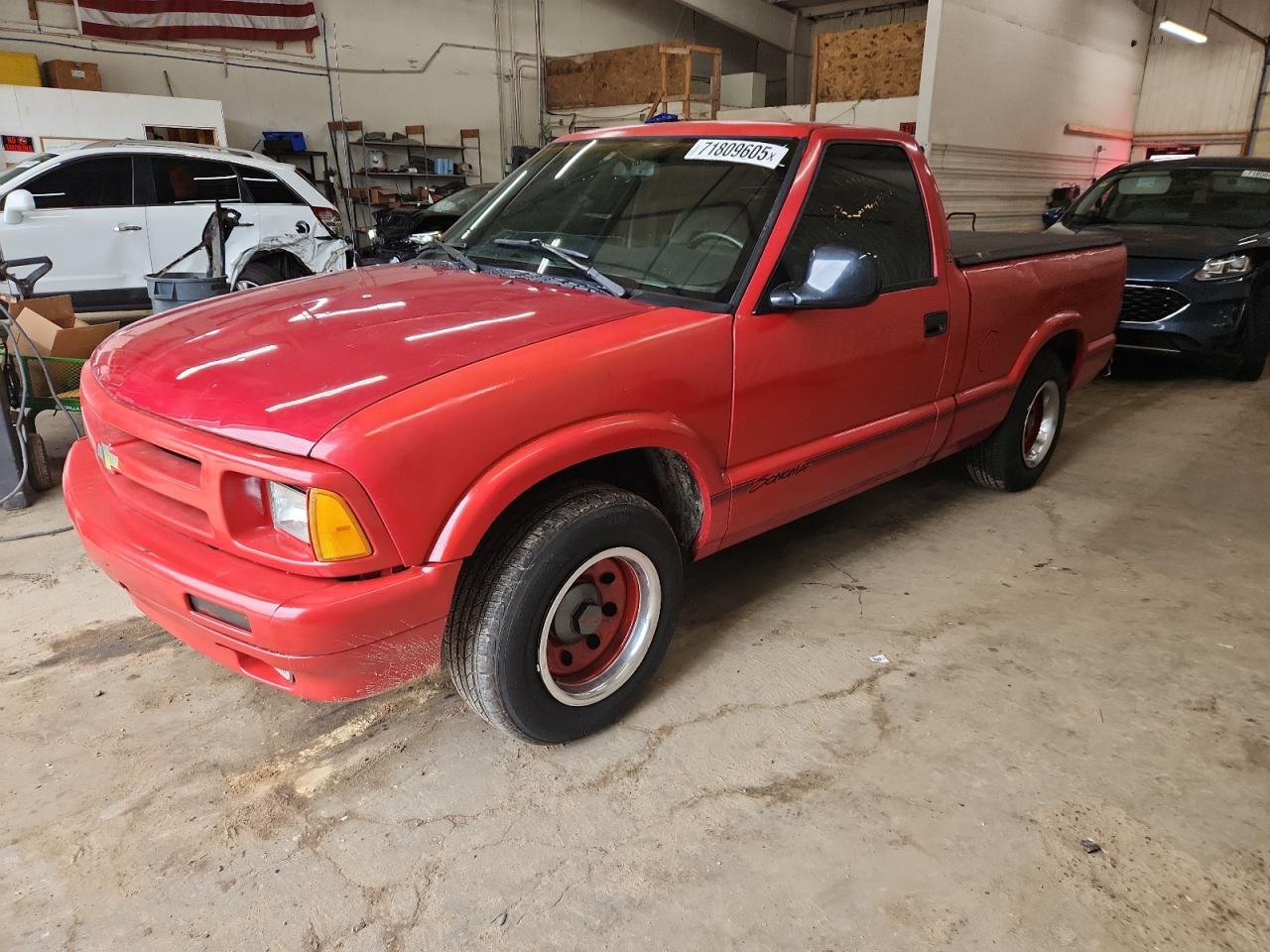 1994 GMC Sonoma, VIN 1GTCS1444R8517732 — Mechanical