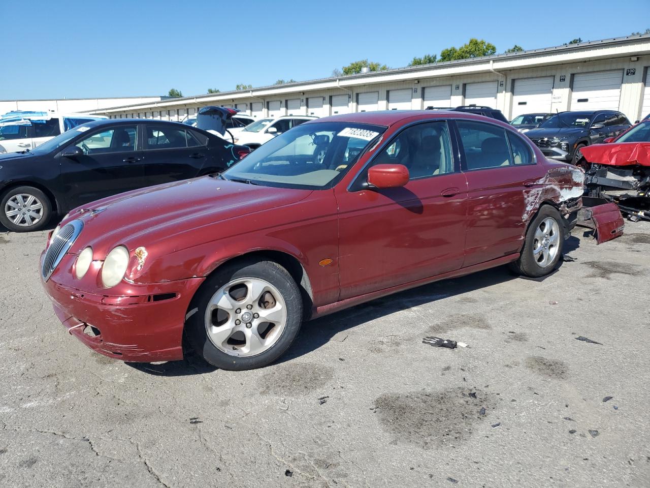 2002 Jaguar S-Type, VIN SAJDA01N02FM27284 — Зад