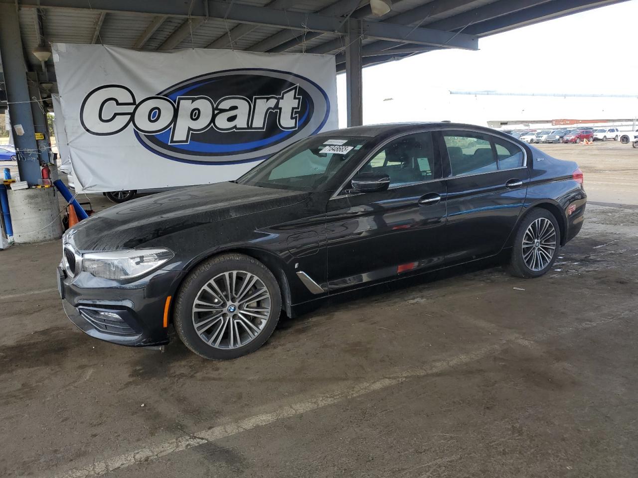 2018 BMW 5 Series 530e, VIN WBAJA9C57JB033092 — Minor dents and scratches